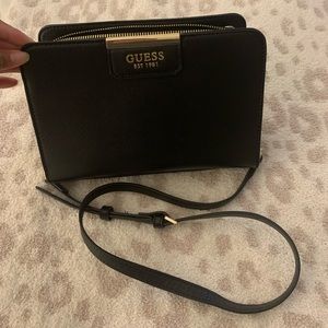 Guess Cross Body Bag